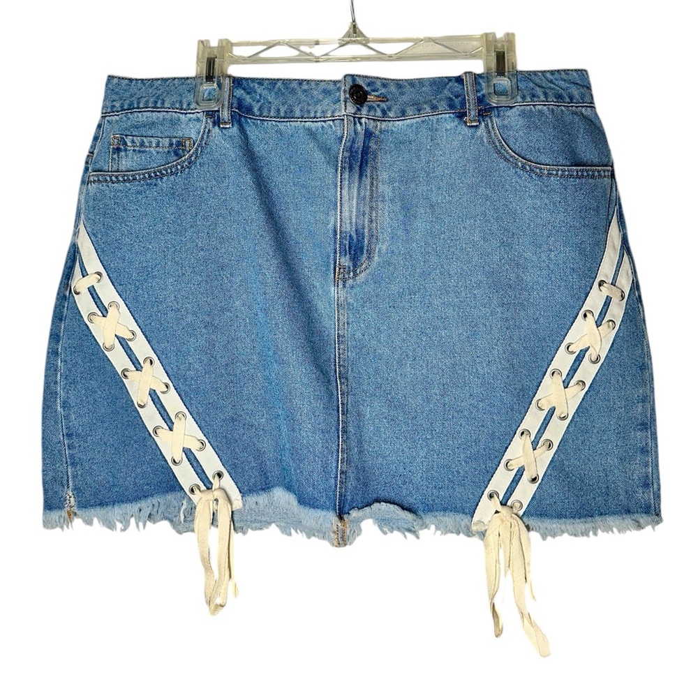 Forever 21 Denim Mini Skirt with Lace Up Detail. Size 14